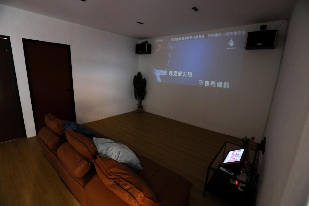 Cozy Homestay With Karaoke System & Pool Table Kuala Lumpur Ngoại thất bức ảnh
