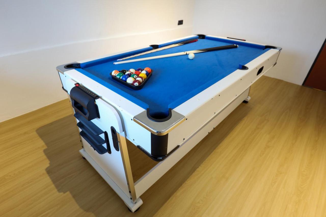 Cozy Homestay With Karaoke System & Pool Table Kuala Lumpur Ngoại thất bức ảnh